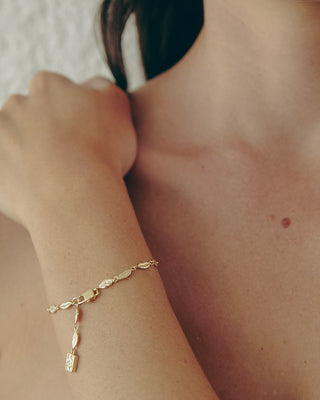 THE LIP SUTRA BRACELET