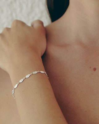 THE LIP SUTRA BRACELET