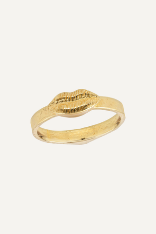 THE LIP SUTRA RING